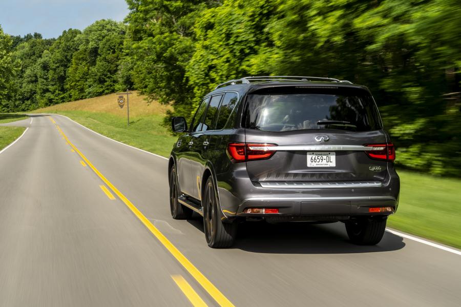  Infiniti QX80 5.6 Limited 2018 года  (NA) (фото 17 из 45)